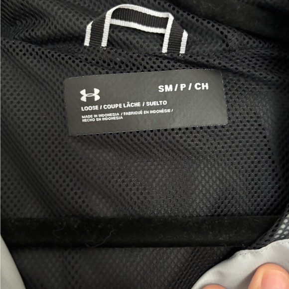 UNDER ARMOUR - MEN'S TEAM
LEGACY JACKET - Picture 7 of 8